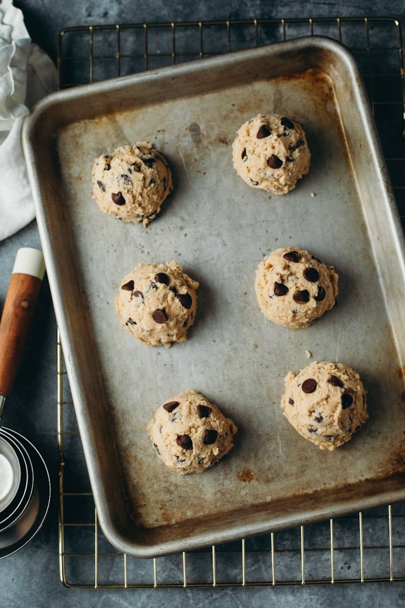 The BEST chocolate chip cookie ever (baked in cast iron) & finding